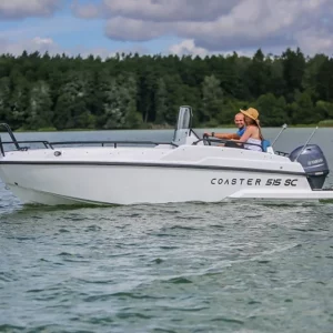 Coaster 515 SC auf offenem Wasser unterwegs
