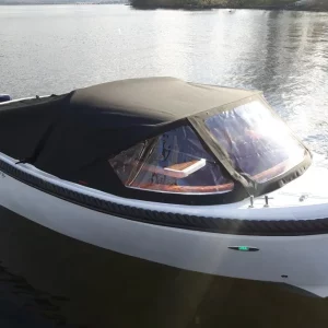 Corsiva 565 New Age mit schwarzem Verdeck und transparenten Seitenteilen